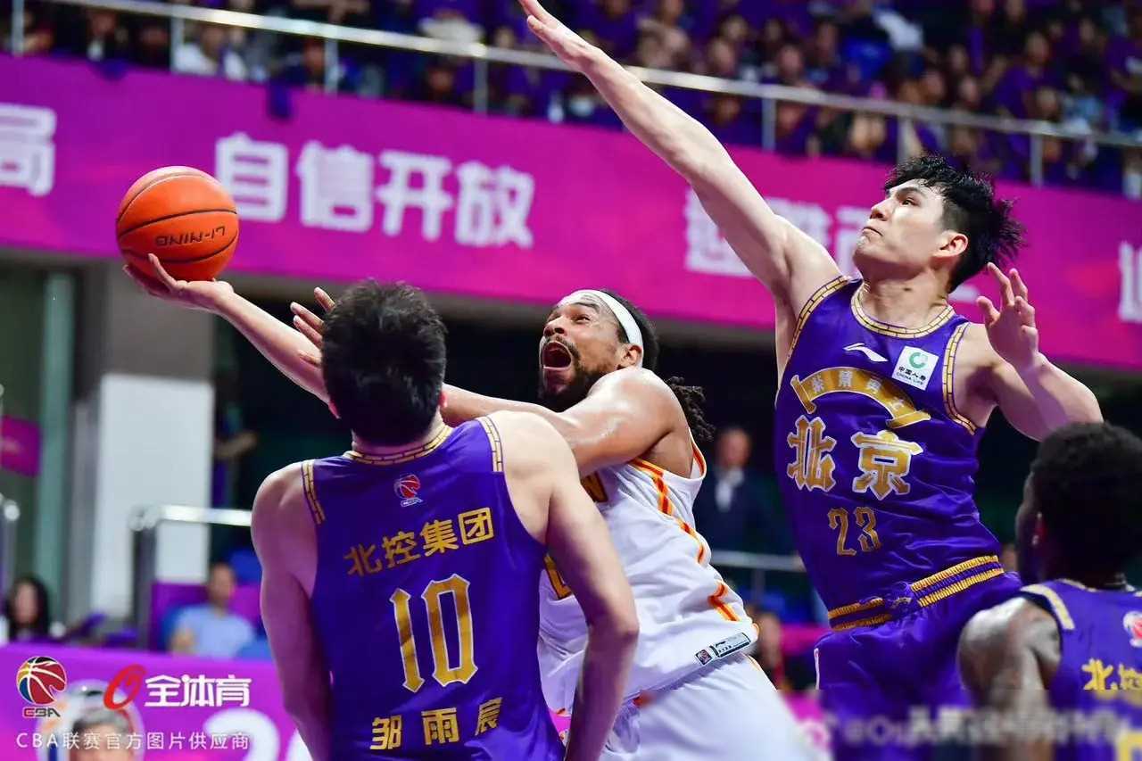 北控男篮客场击败对手，取得关键胜利